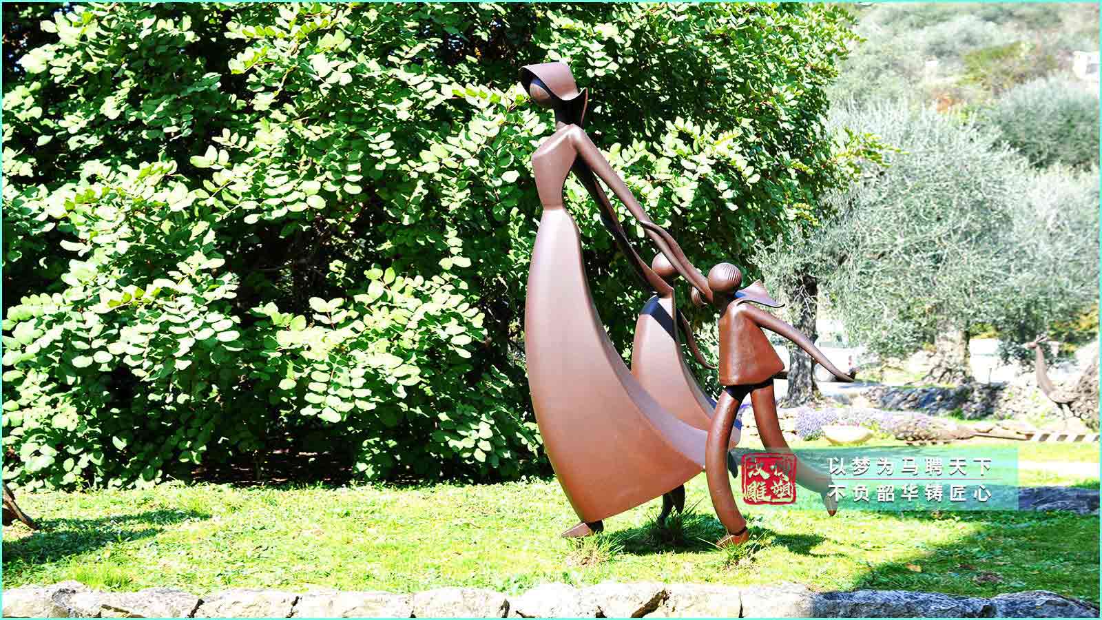 鑄銅抽象人物雕塑,戶(hù)外景區(qū)廣場(chǎng)抽象藝術(shù)品,雕塑加工源頭廠(chǎng)家,